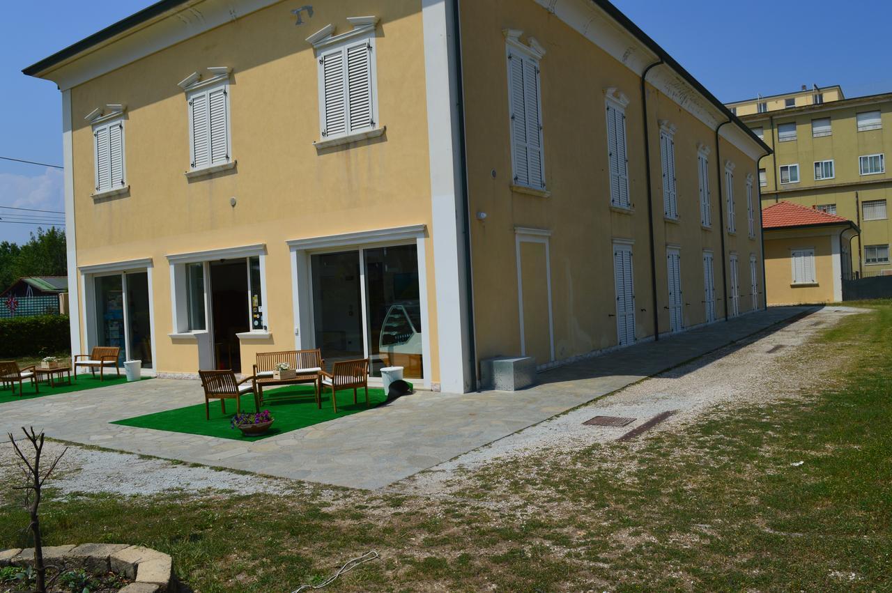 Residenza Villa Margherita Rimini Ngoại thất bức ảnh