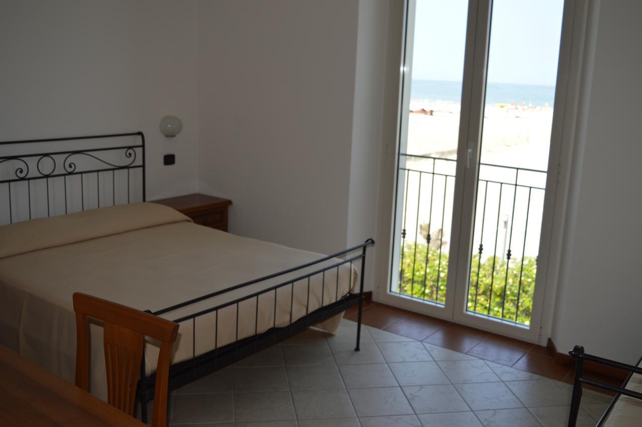 Residenza Villa Margherita Rimini Ngoại thất bức ảnh