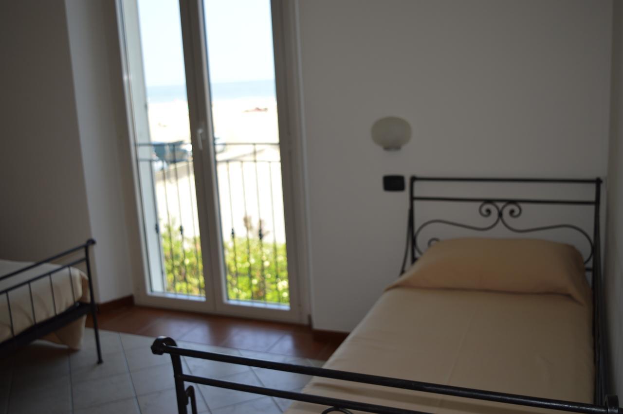 Residenza Villa Margherita Rimini Ngoại thất bức ảnh
