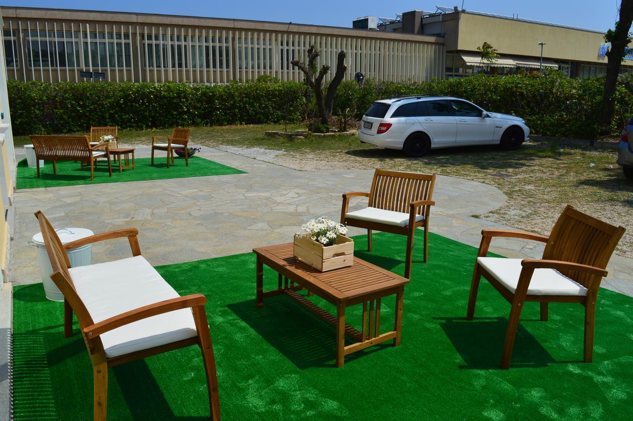 Residenza Villa Margherita Rimini Ngoại thất bức ảnh