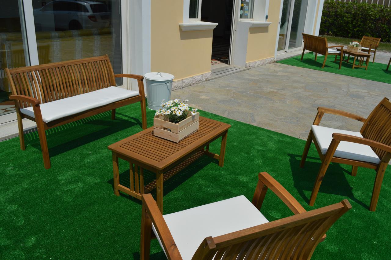 Residenza Villa Margherita Rimini Ngoại thất bức ảnh